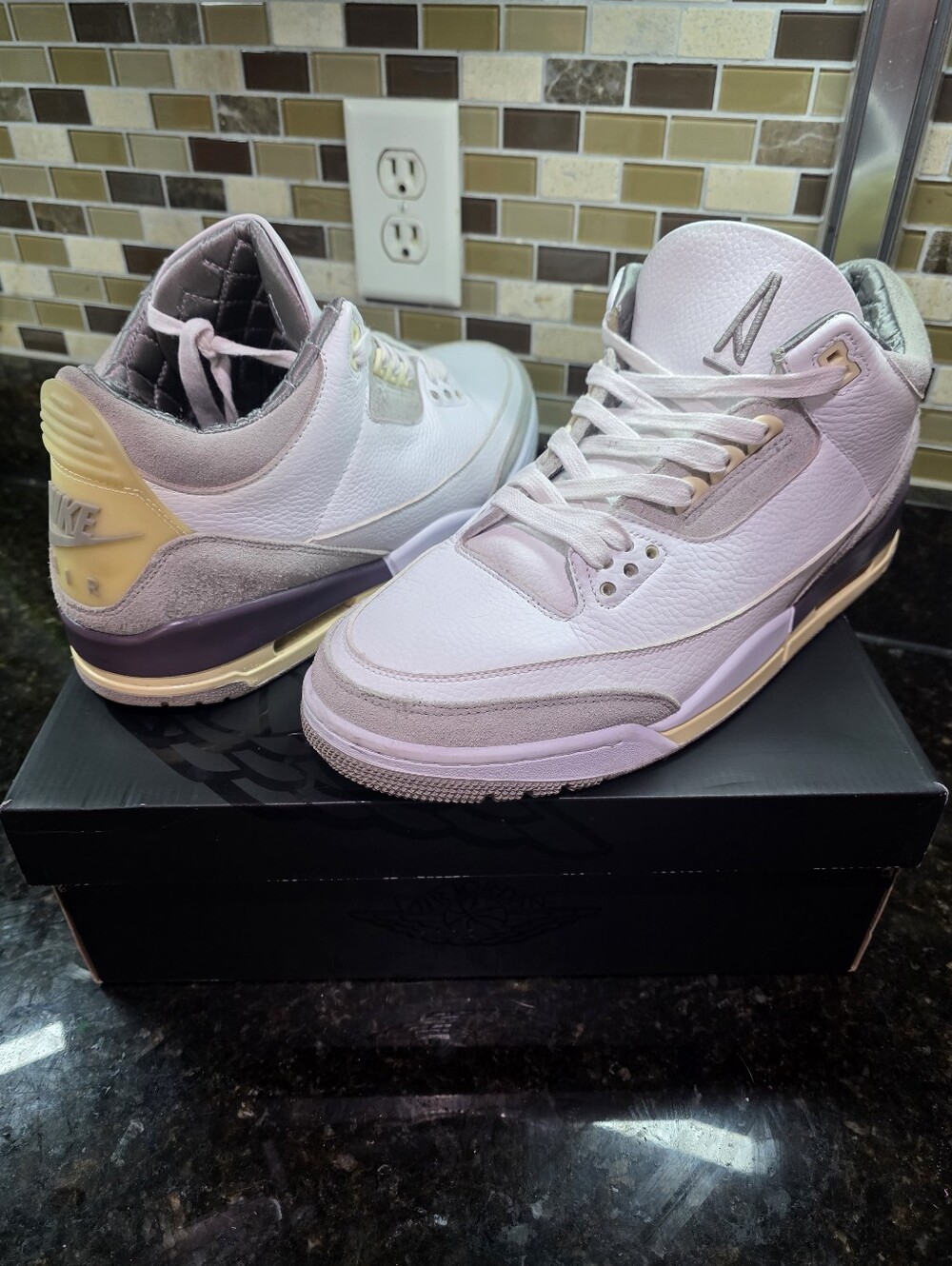 Jordan 3 Retro SP ♤ A Ma Maniere / Raised By Women ♤ DH3434-110 ♤ Mens 13 ♤ RARE